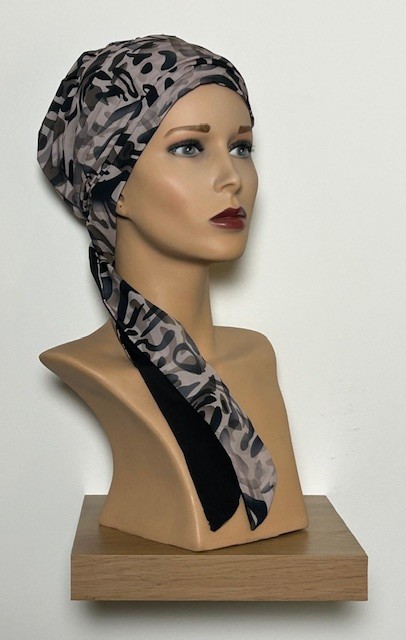 Bella mutsje B168, mutsje