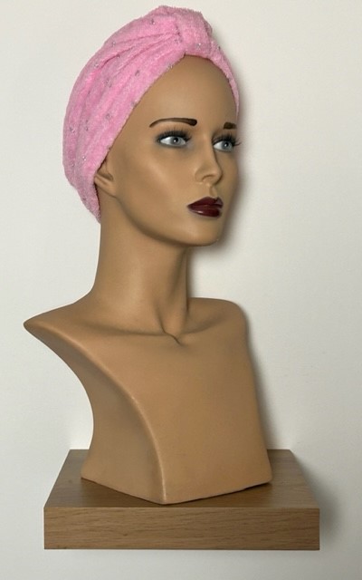 Mutsje basic CHW002 Roze glansstip